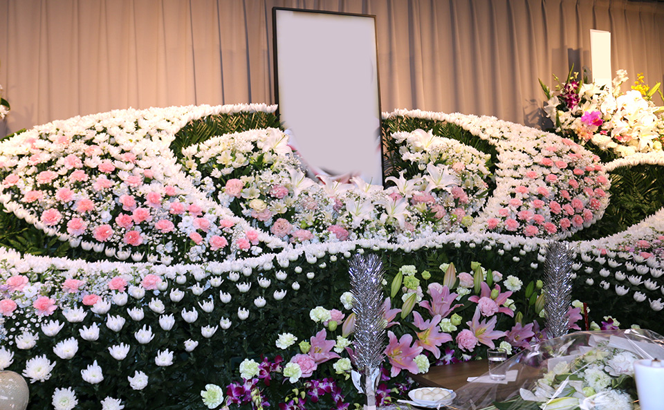 小さな家族葬サロンイノリエ | ホーム 小さな家族葬サロンイノリエ | ホーム