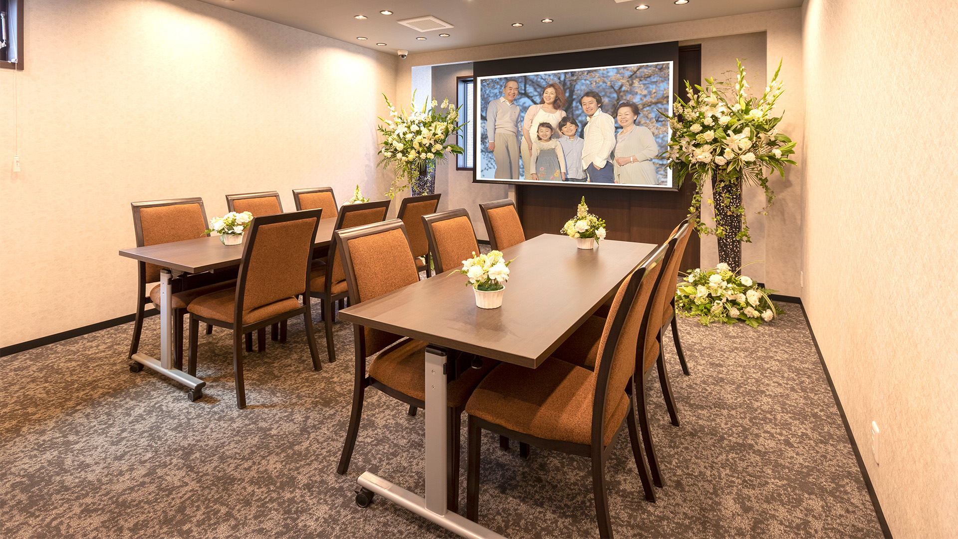 小さな家族葬サロンイノリエ | ホーム