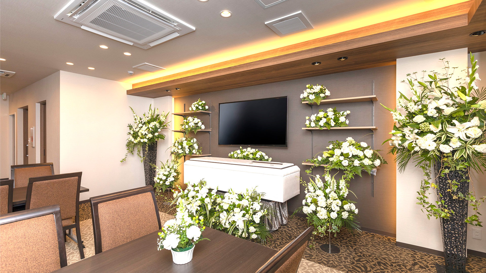 小さな家族葬サロンイノリエ | ホーム